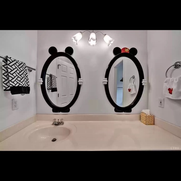 Collectible Mickey & Minnie Mouse Mirrors - Picture 1 of 1